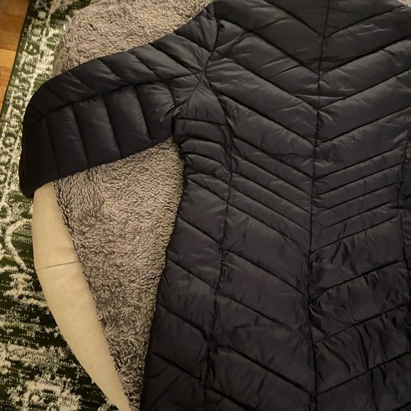 MICHAEL KORS Women’s Quilted Packable Jacket - Picture 14 of 16